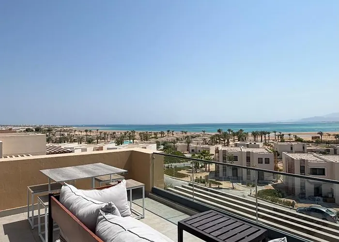 Modern Mesca Rooftop - Somabay By Faramawy *